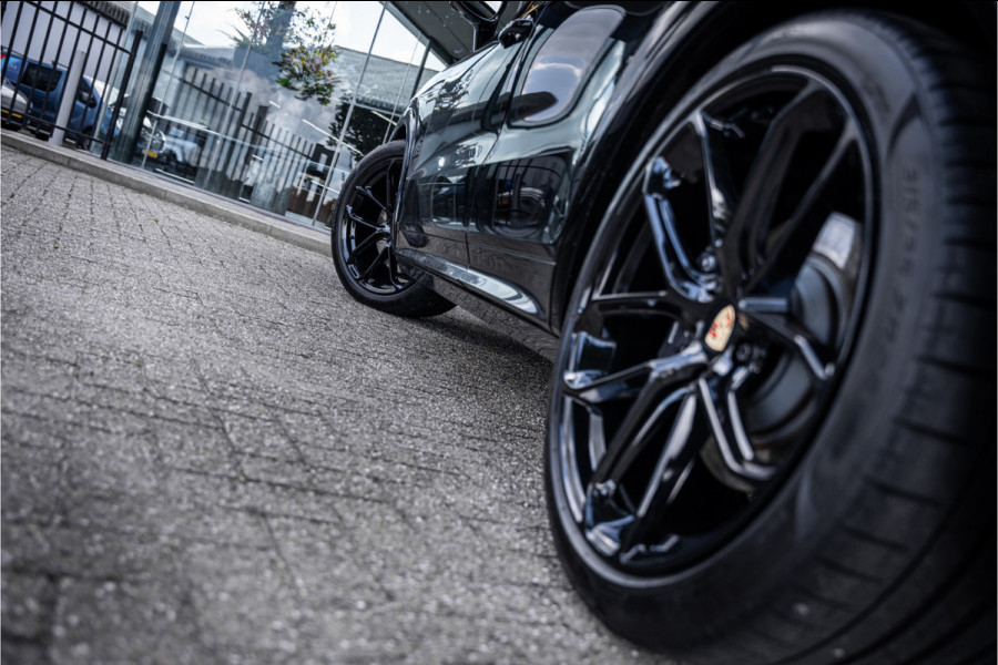 Porsche Cayenne 3.0 E-Hybrid ** Panodak ** 14-weg ** Sport Chrono ** Trekhaak 4-wiel sturing ** Sport Design ** Matrix-LED ** NP 152K Massage ** Nachtzicht