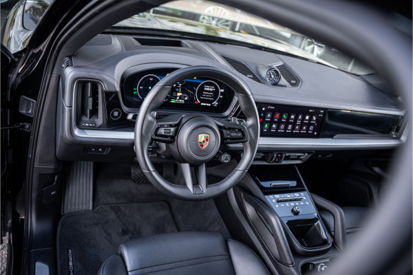 Porsche Cayenne 3.0 E-Hybrid ** Panodak ** 14-weg ** Sport Chrono ** Trekhaak 4-wiel sturing ** Sport Design ** Matrix-LED ** NP 152K Massage ** Nachtzicht