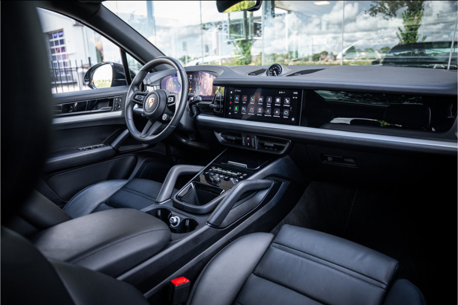 Porsche Cayenne 3.0 E-Hybrid ** Panodak ** 14-weg ** Sport Chrono ** Trekhaak 4-wiel sturing ** Sport Design ** Matrix-LED ** NP 152K Massage ** Nachtzicht