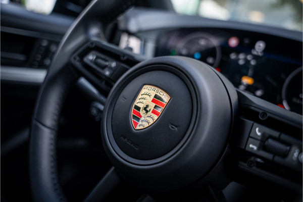 Porsche Cayenne 3.0 E-Hybrid ** Panodak ** 14-weg ** Sport Chrono ** Trekhaak 4-wiel sturing ** Sport Design ** Matrix-LED ** NP 152K Massage ** Nachtzicht