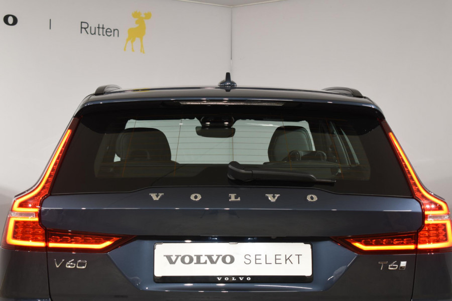 Volvo V60 T6 350PK Automaat Plug-in Hybrid AWD Plus Dark / Navigatie / 360 Camera / Harman Kardon / Stuur & Stoelverwarming / LM Velgen / Trekhaak