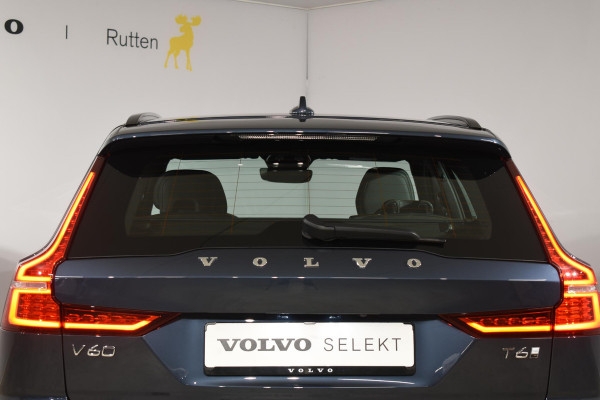Volvo V60 T6 350PK Automaat Plug-in Hybrid AWD Plus Dark / Navigatie / 360 Camera / Harman Kardon / Stuur & Stoelverwarming / LM Velgen / Trekhaak