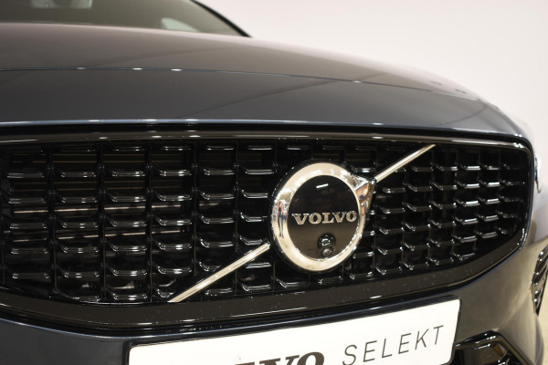 Volvo V60 T6 350PK Automaat Plug-in Hybrid AWD Plus Dark / Navigatie / 360 Camera / Harman Kardon / Stuur & Stoelverwarming / LM Velgen / Trekhaak
