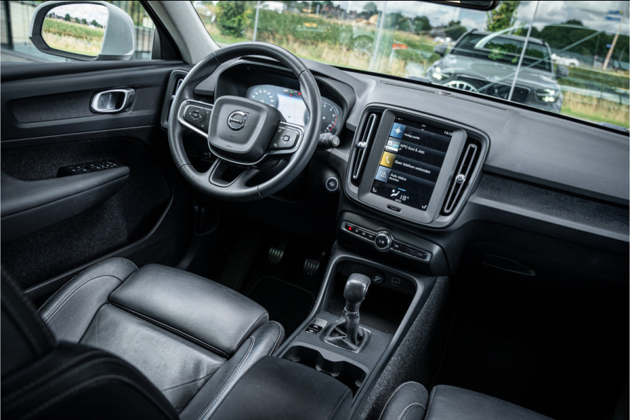 Volvo XC40 1.5 T2 Business Pro ** Camera ** Leder ** Trekhaak 1.600kg trekgewicht!