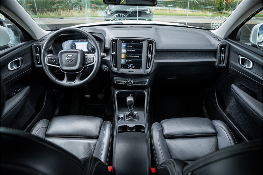 Volvo XC40 1.5 T2 Business Pro ** Camera ** Leder ** Trekhaak 1.600kg trekgewicht!