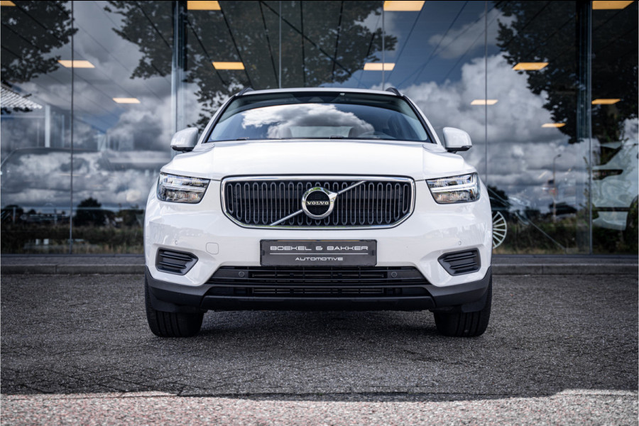 Volvo XC40 1.5 T2 Business Pro ** Camera ** Leder ** Trekhaak 1.600kg trekgewicht!