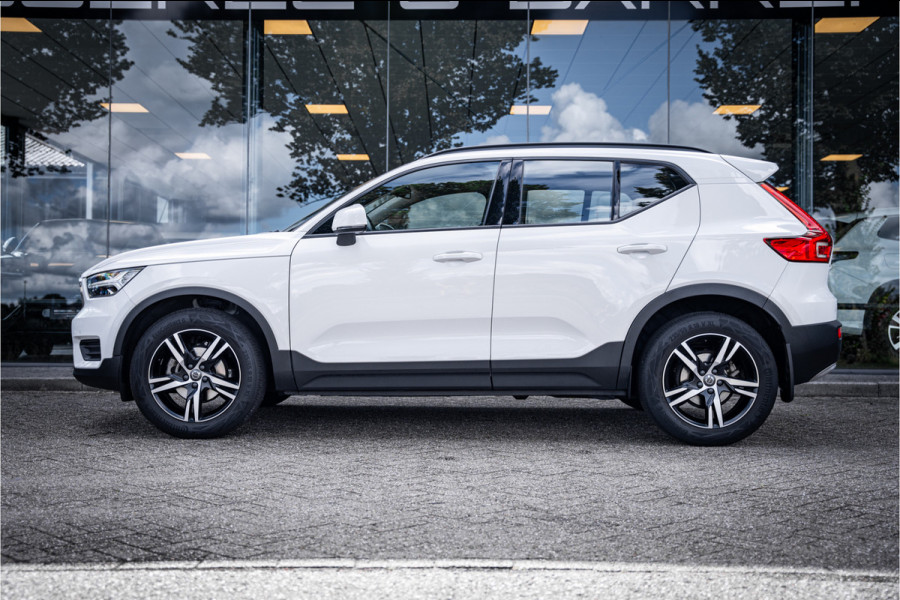 Volvo XC40 1.5 T2 Business Pro ** Camera ** Leder ** Trekhaak 1.600kg trekgewicht!