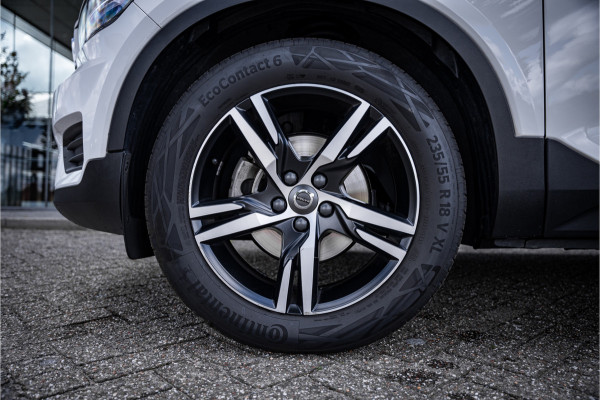 Volvo XC40 1.5 T2 Business Pro ** Camera ** Leder ** Trekhaak 1.600kg trekgewicht!
