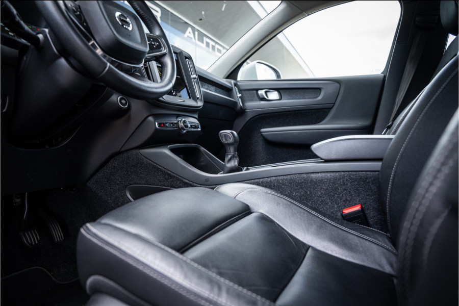 Volvo XC40 1.5 T2 Business Pro ** Camera ** Leder ** Trekhaak 1.600kg trekgewicht!