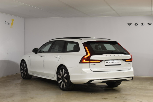 Volvo V90 T8 455PK Automaat Plug-in Hybrid AWD Ultra Dark / Navigatie / 360 Camera / Harman Kardon / Stuur & Stoelverwarming / Gelaagde Zijruiten / LM Velgen / Trekhaak