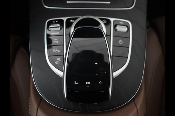 Mercedes-Benz E-Klasse 300 e 4MATIC Avantgarde | Adaptive Cruise | 360 Camera | Stoelverwarming | Carplay | Navigatie | Virtual Cockpit | Sfeerverlichting