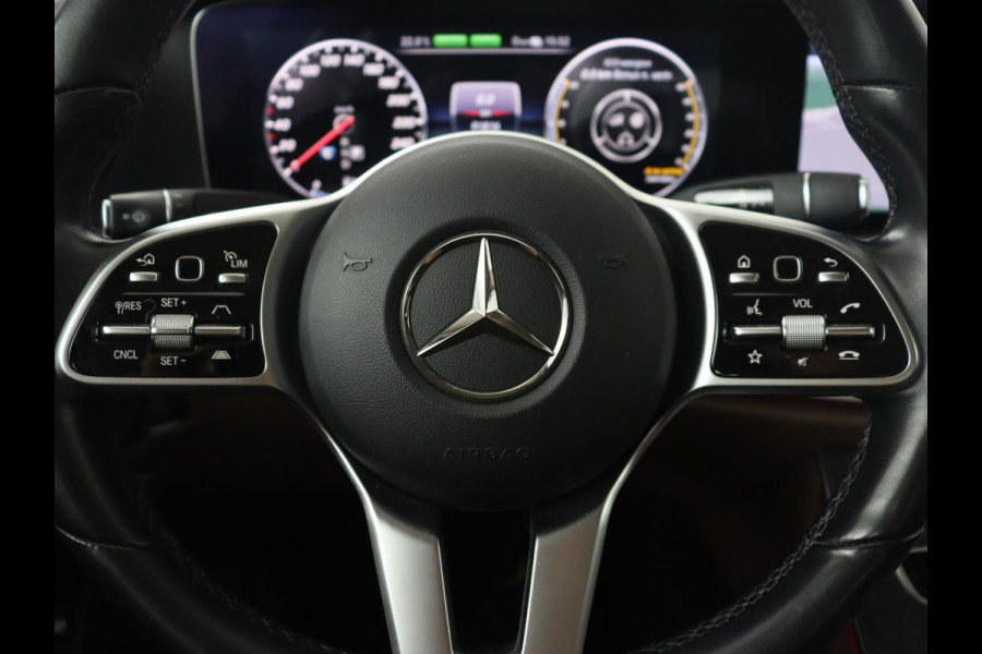 Mercedes-Benz E-Klasse 300 e 4MATIC Avantgarde | Adaptive Cruise | 360 Camera | Stoelverwarming | Carplay | Navigatie | Virtual Cockpit | Sfeerverlichting