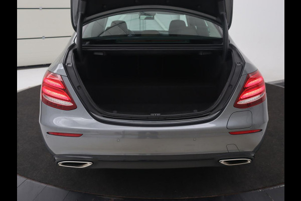Mercedes-Benz E-Klasse 300 e 4MATIC Avantgarde | Adaptive Cruise | 360 Camera | Stoelverwarming | Carplay | Navigatie | Virtual Cockpit | Sfeerverlichting