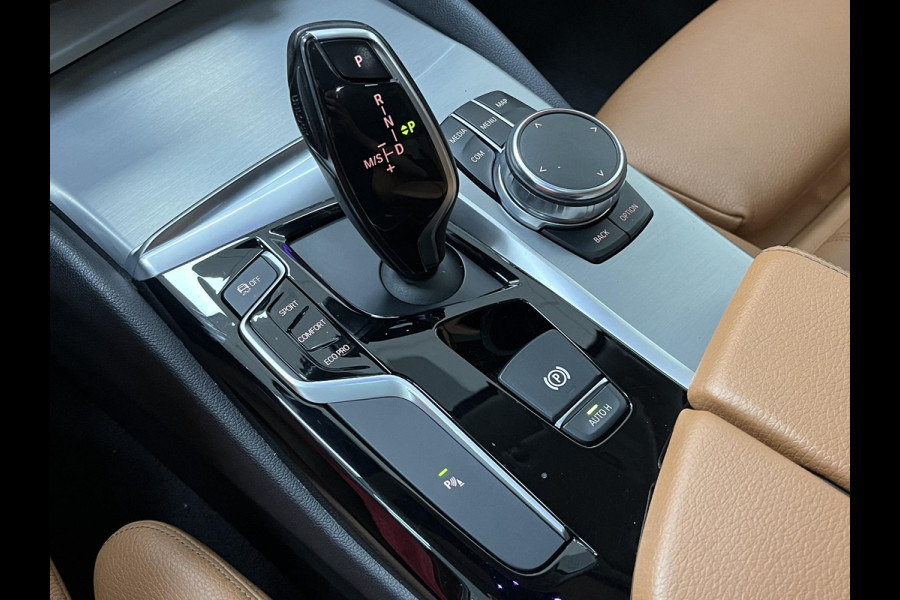 BMW 5 Serie 520D EXECUTIVE Sportline*DAKJE*CRUISE*CAM*CARPLAY