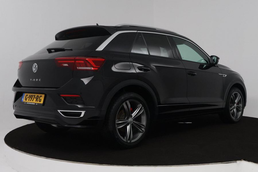 Volkswagen T-Roc 1.5 TSI Sport Business R (PANORAMADAK, DIGITALE COCKPIT, NAVIGATIE, CRUISE ADAPTIEF, NL-AUTO, GOED ONDERHOUDEN)