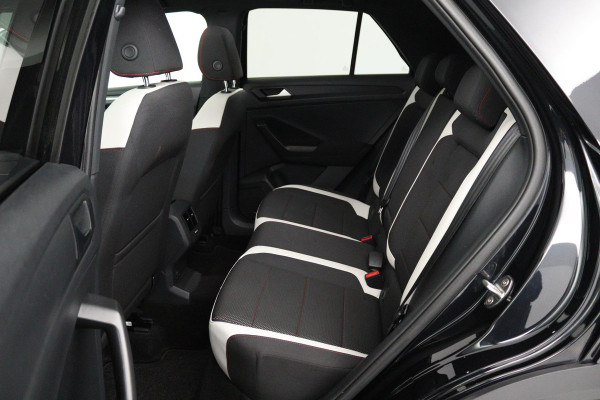 Volkswagen T-Roc 1.5 TSI Sport Business R (PANORAMADAK, DIGITALE COCKPIT, NAVIGATIE, CRUISE ADAPTIEF, NL-AUTO, GOED ONDERHOUDEN)