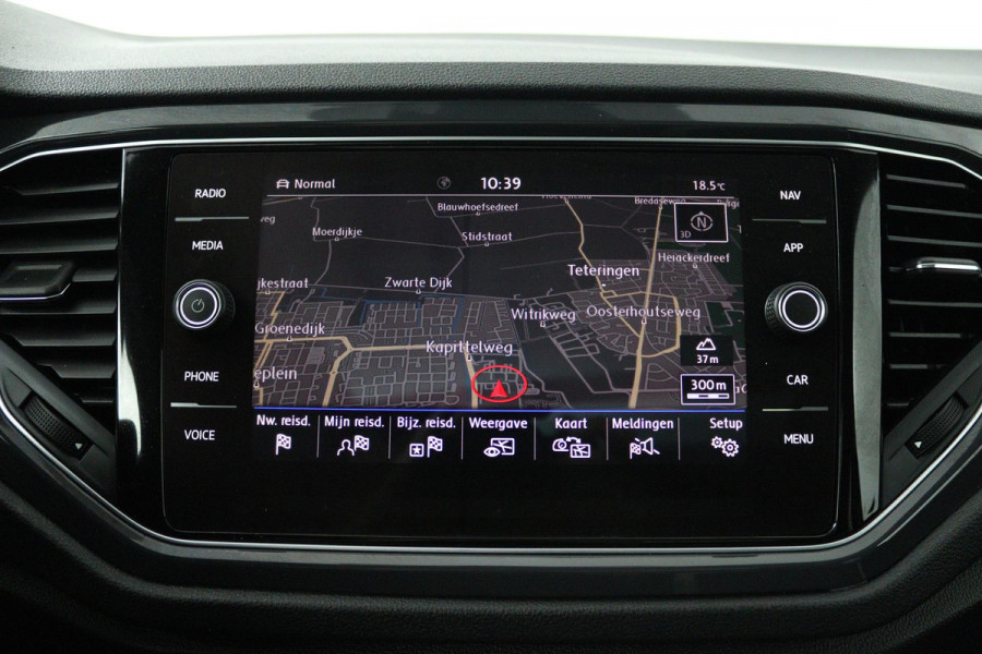 Volkswagen T-Roc 1.5 TSI Sport Business R (PANORAMADAK, DIGITALE COCKPIT, NAVIGATIE, CRUISE ADAPTIEF, NL-AUTO, GOED ONDERHOUDEN)