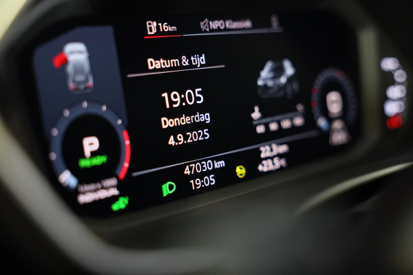Audi Q3 45 TFSI e S Line Competition / SONOS / Camera / Lane Assist / Open Panoramadak / Virtual Cockpit / Led / Pdc / 20 Inch Audi Q3 45 TFSI e S Line Competition / SONOS / Camera / Lane Assist / Open Panoramadak / Virtual Cockpit / Led / Pdc / 20 Inch