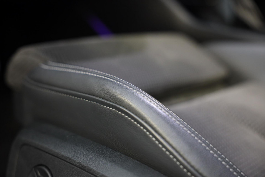 Audi Q3 45 TFSI e S Line Competition / SONOS / Camera / Lane Assist / Open Panoramadak / Virtual Cockpit / Led / Pdc / 20 Inch Audi Q3 45 TFSI e S Line Competition / SONOS / Camera / Lane Assist / Open Panoramadak / Virtual Cockpit / Led / Pdc / 20 Inch