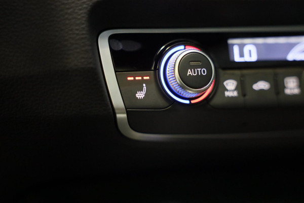 Audi Q3 45 TFSI e S Line Competition / SONOS / Camera / Lane Assist / Open Panoramadak / Virtual Cockpit / Led / Pdc / 20 Inch Audi Q3 45 TFSI e S Line Competition / SONOS / Camera / Lane Assist / Open Panoramadak / Virtual Cockpit / Led / Pdc / 20 Inch