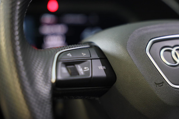 Audi Q3 45 TFSI e S Line Competition / SONOS / Camera / Lane Assist / Open Panoramadak / Virtual Cockpit / Led / Pdc / 20 Inch Audi Q3 45 TFSI e S Line Competition / SONOS / Camera / Lane Assist / Open Panoramadak / Virtual Cockpit / Led / Pdc / 20 Inch