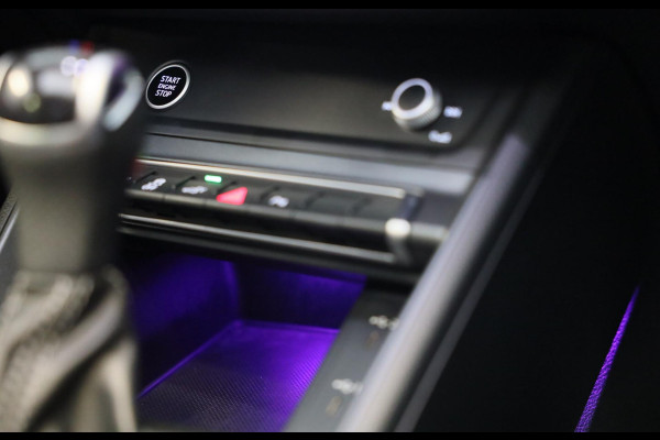 Audi Q3 45 TFSI e S Line Competition / SONOS / Camera / Lane Assist / Open Panoramadak / Virtual Cockpit / Led / Pdc / 20 Inch Audi Q3 45 TFSI e S Line Competition / SONOS / Camera / Lane Assist / Open Panoramadak / Virtual Cockpit / Led / Pdc / 20 Inch