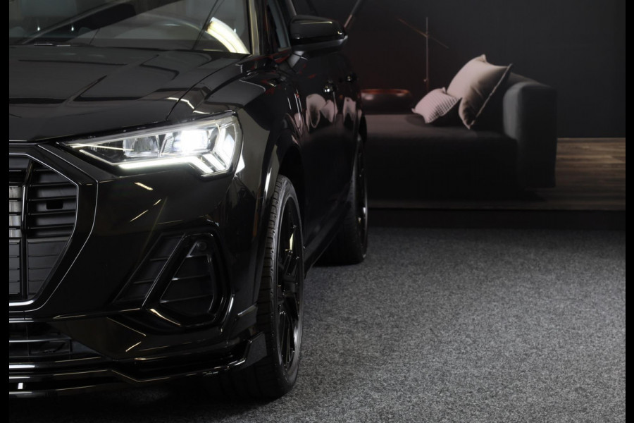 Audi Q3 45 TFSI e S Line Competition / SONOS / Camera / Lane Assist / Open Panoramadak / Virtual Cockpit / Led / Pdc / 20 Inch Audi Q3 45 TFSI e S Line Competition / SONOS / Camera / Lane Assist / Open Panoramadak / Virtual Cockpit / Led / Pdc / 20 Inch