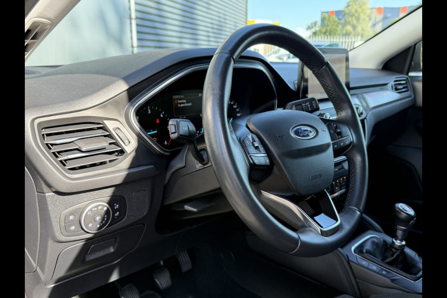 Ford FOCUS Wagon BWJ 11-2019 | 1.5TDCI 120PK Titanium Bus. | CLIMA | NAVI | CARPLAY | PDC 2X | CRUISE | DAB | LICHTMETAAL |