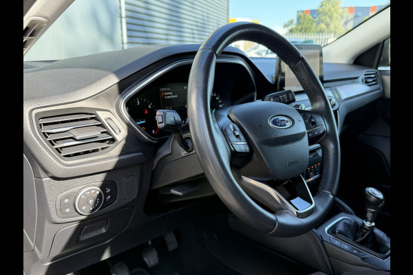 Ford FOCUS Wagon BWJ 11-2019 | 1.5TDCI 120PK Titanium Bus. | CLIMA | NAVI | CARPLAY | PDC 2X | CRUISE | DAB | LICHTMETAAL |