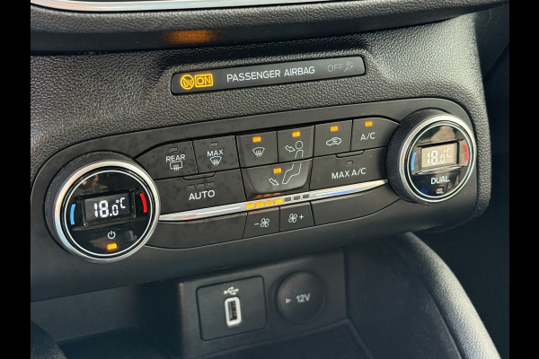 Ford FOCUS Wagon BWJ 11-2019 | 1.5TDCI 120PK Titanium Bus. | CLIMA | NAVI | CARPLAY | PDC 2X | CRUISE | DAB | LICHTMETAAL |