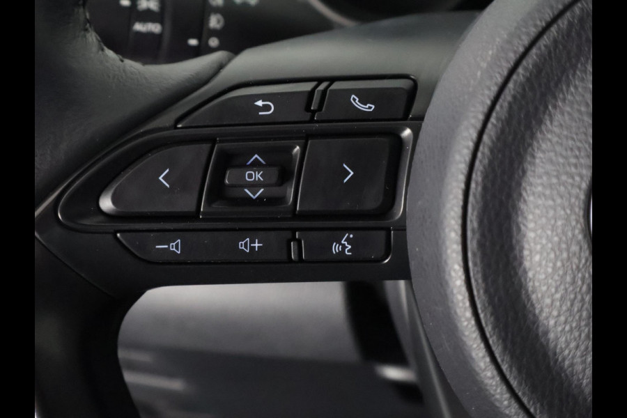 Toyota Yaris 1.5 Hybrid Style | Stoelverwarming | JBL audio | Qi telefoonlader | Apple Carplay & AndroidAUTO |