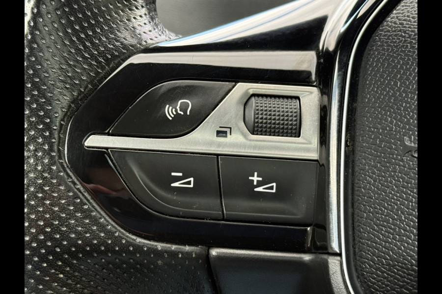 Peugeot 3008 BWJ 2018 1.2PT 131PK GT Line | TREKHAAK | CLIMA | PANO | NAVI | CARPLAY | HALF LEER |