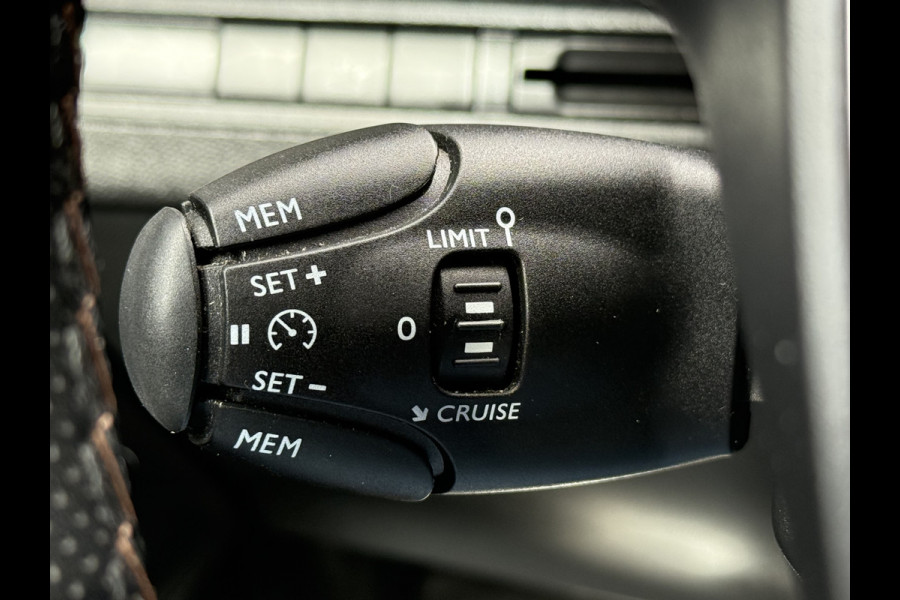 Peugeot 3008 BWJ 2018 1.2PT 131PK GT Line | TREKHAAK | CLIMA | PANO | NAVI | CARPLAY | HALF LEER |