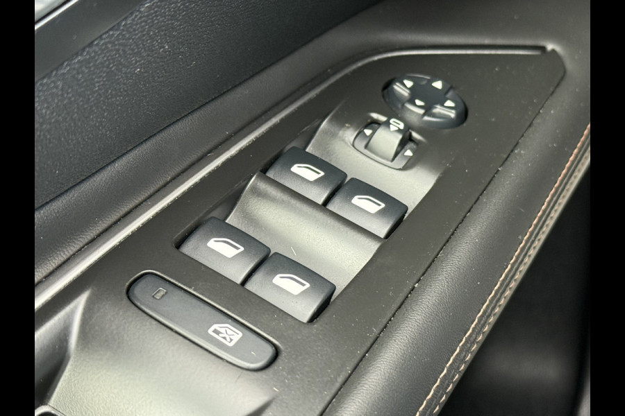 Peugeot 3008 BWJ 2018 1.2PT 131PK GT Line | TREKHAAK | CLIMA | PANO | NAVI | CARPLAY | HALF LEER |