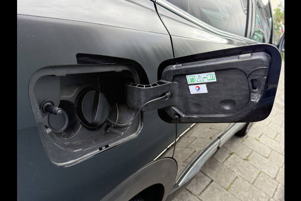 Peugeot 3008 BWJ 2018 1.2PT 131PK GT Line | TREKHAAK | CLIMA | PANO | NAVI | CARPLAY | HALF LEER |