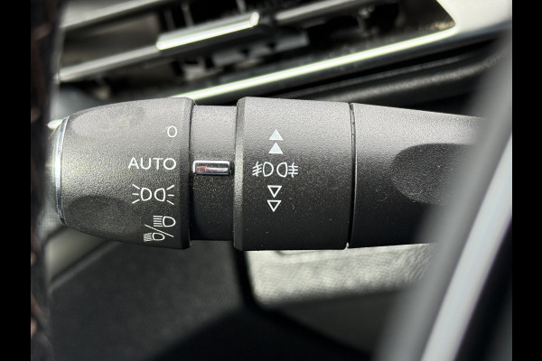 Peugeot 3008 BWJ 2018 1.2PT 131PK GT Line | TREKHAAK | CLIMA | PANO | NAVI | CARPLAY | HALF LEER |