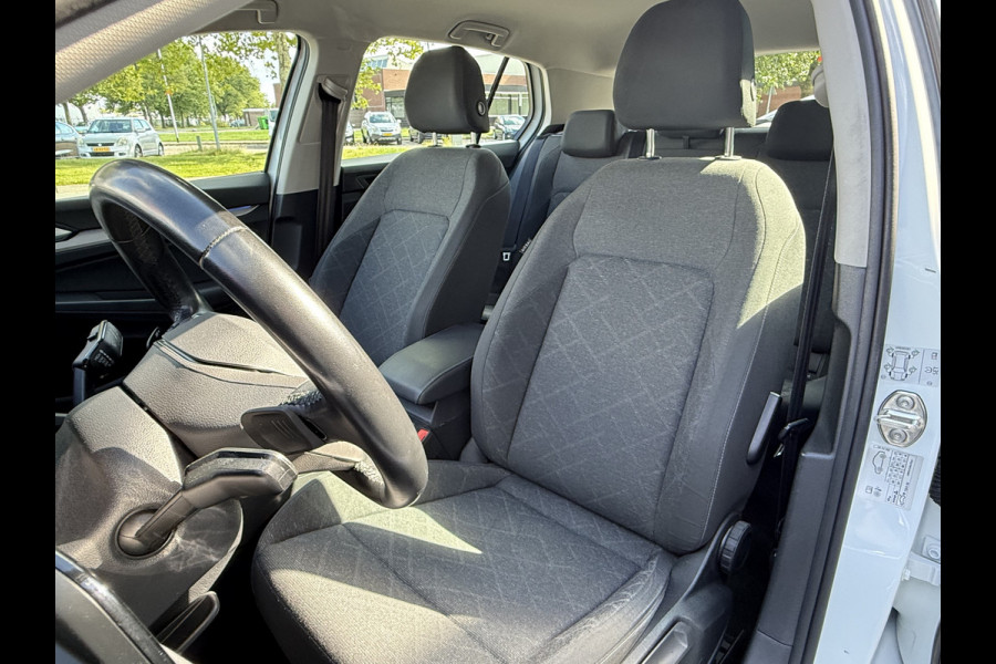 Volkswagen Golf BWJ 2023 | 1.5TSI 131PK Life Bus AUTOMAAT | CLIMA | NAVI | PDC | CRUISE | CAMERA A | STOELVERW |