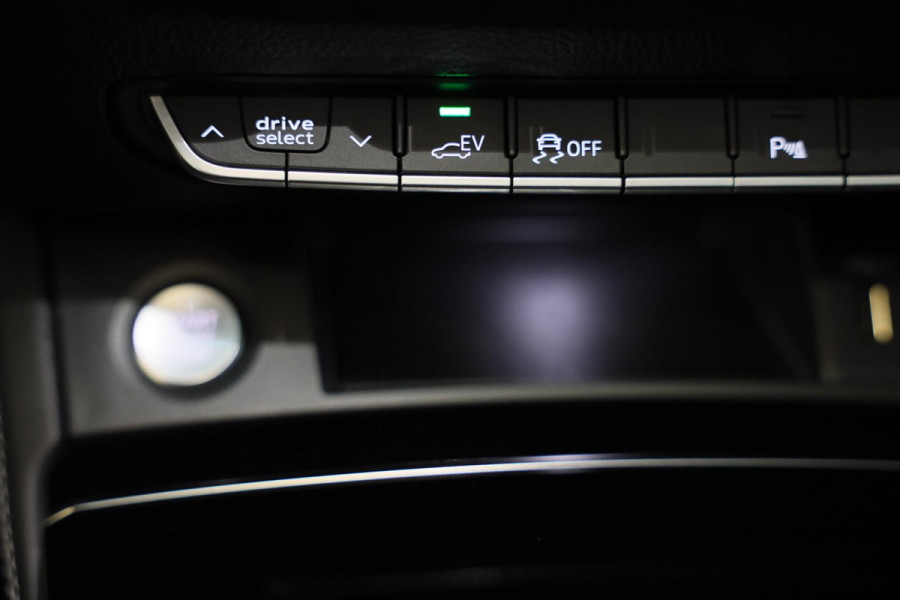 Audi Q5 Sportback 55 TFSI e SQ5 Look / Massage / Leder / Navi / Camera / Cruise Control / Virtual Cockpit / Open Pano / Led / 21 I