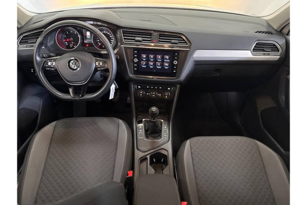 Volkswagen Tiguan 1.5 TSI Comfortline - Navi - Climate - Cruise - Parkeerhulp - Org.NL