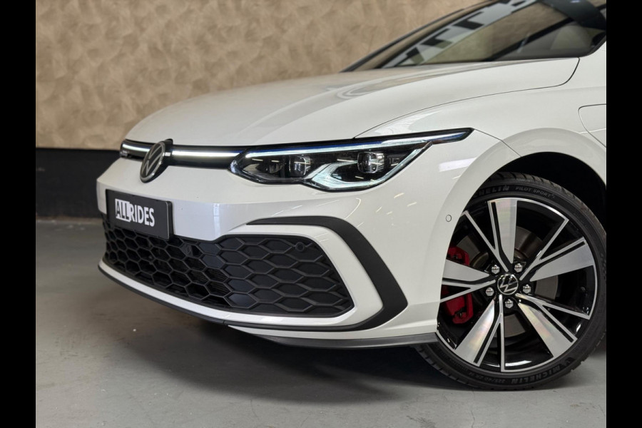 Volkswagen Golf 1.4 eHybrid GTE | Pano | IQ Light | HUD | Trekhaak | Keyless | sfeerverlichting