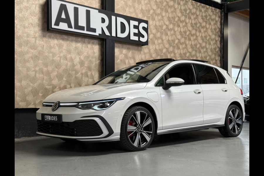 Volkswagen Golf 1.4 eHybrid GTE | Pano | IQ Light | HUD | Trekhaak | Keyless | sfeerverlichting