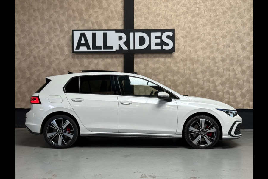 Volkswagen Golf 1.4 eHybrid GTE | Pano | IQ Light | HUD | Trekhaak | Keyless | sfeerverlichting