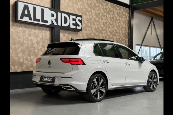 Volkswagen Golf 1.4 eHybrid GTE | Pano | IQ Light | HUD | Trekhaak | Keyless | sfeerverlichting