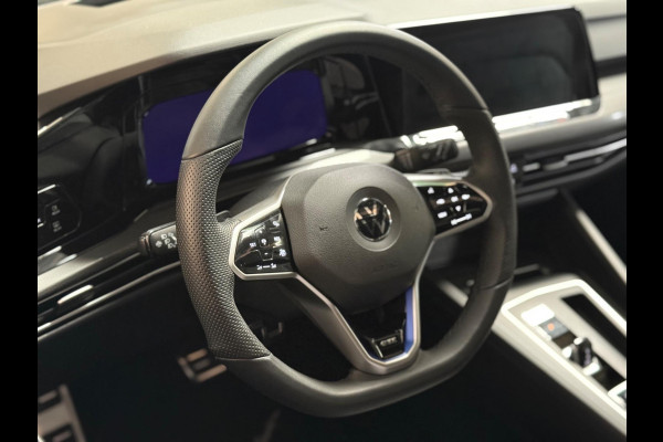 Volkswagen Golf 1.4 eHybrid GTE | Pano | IQ Light | HUD | Trekhaak | Keyless | sfeerverlichting
