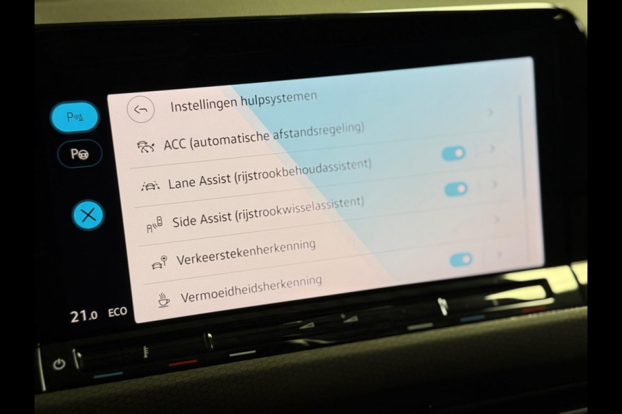 Volkswagen Golf 1.4 eHybrid GTE | Pano | IQ Light | HUD | Trekhaak | Keyless | sfeerverlichting