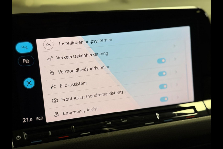 Volkswagen Golf 1.4 eHybrid GTE | Pano | IQ Light | HUD | Trekhaak | Keyless | sfeerverlichting