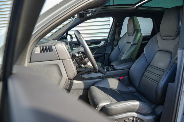 Porsche Cayenne 3.0 E-Hybrid Panodak 360 Camera Trekhaak Luchtvering DAB+ Carplay Sportuitlaat