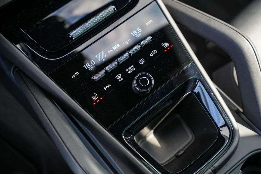 Porsche Cayenne 3.0 E-Hybrid Panodak 360 Camera Trekhaak Luchtvering DAB+ Carplay Sportuitlaat