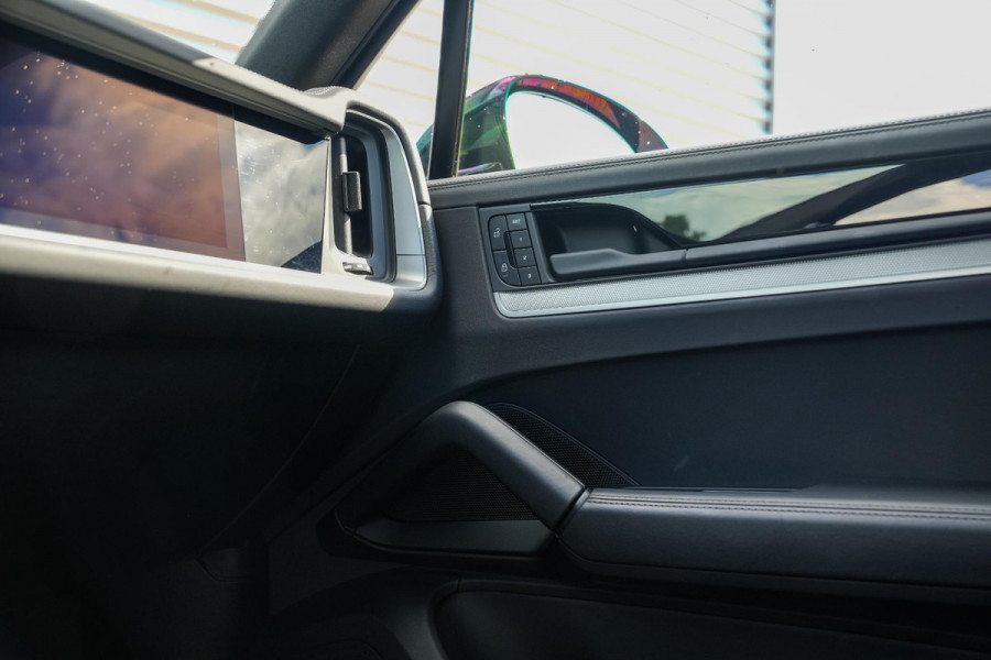 Porsche Cayenne 3.0 E-Hybrid Panodak 360 Camera Trekhaak Luchtvering DAB+ Carplay Sportuitlaat
