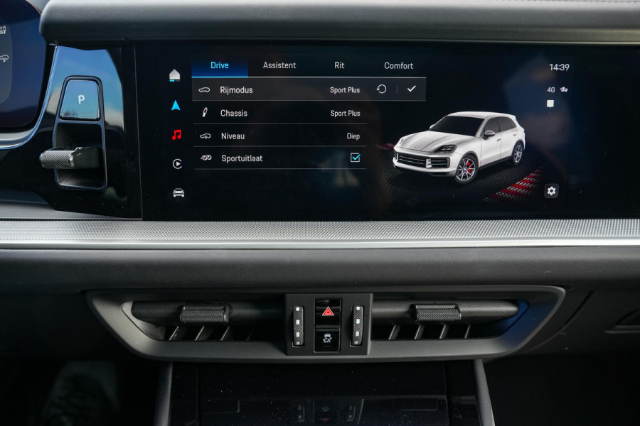 Porsche Cayenne 3.0 E-Hybrid Panodak 360 Camera Trekhaak Luchtvering DAB+ Carplay Sportuitlaat
